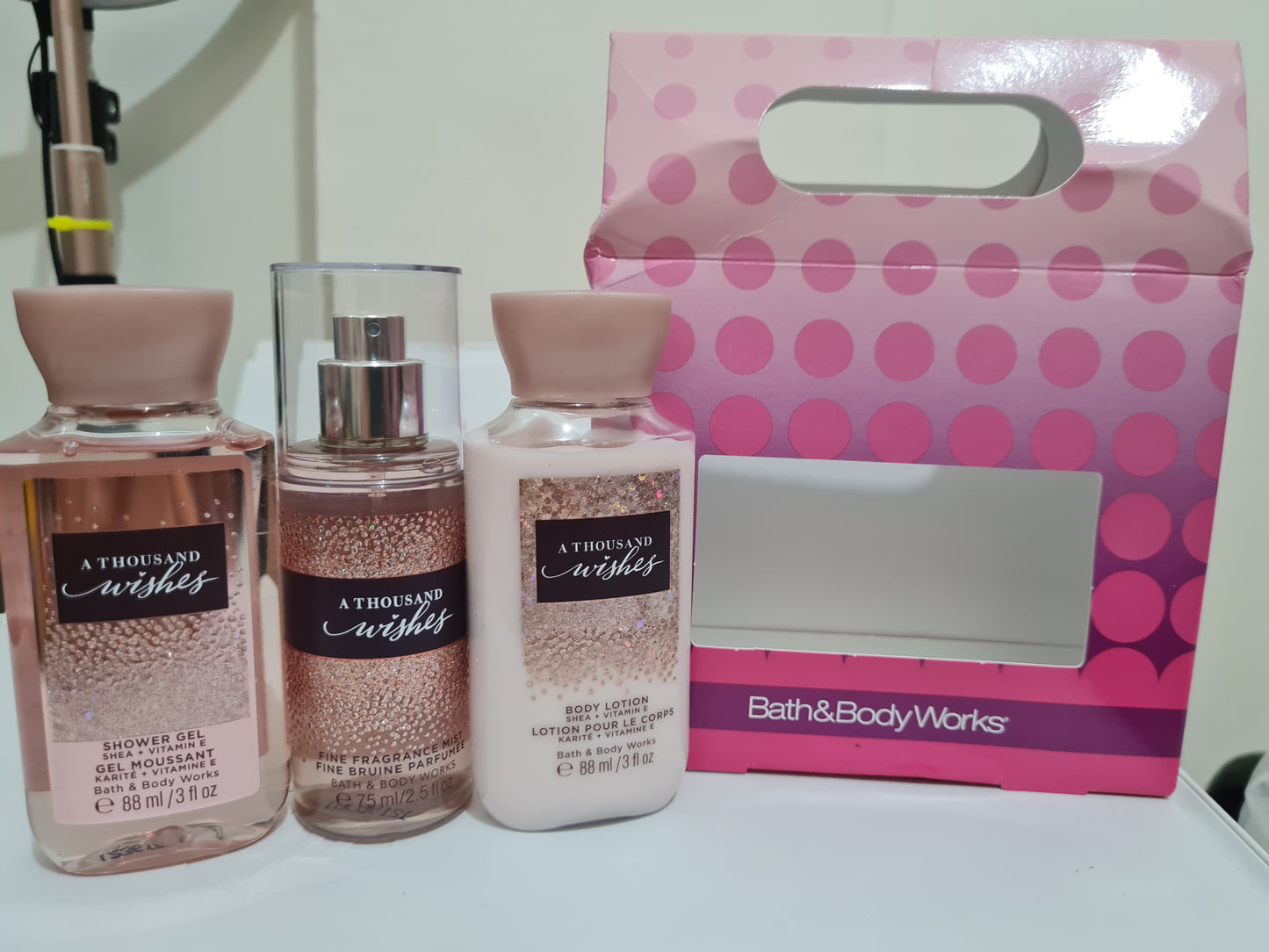 BATH AND BODYWORKS GIFT SETS