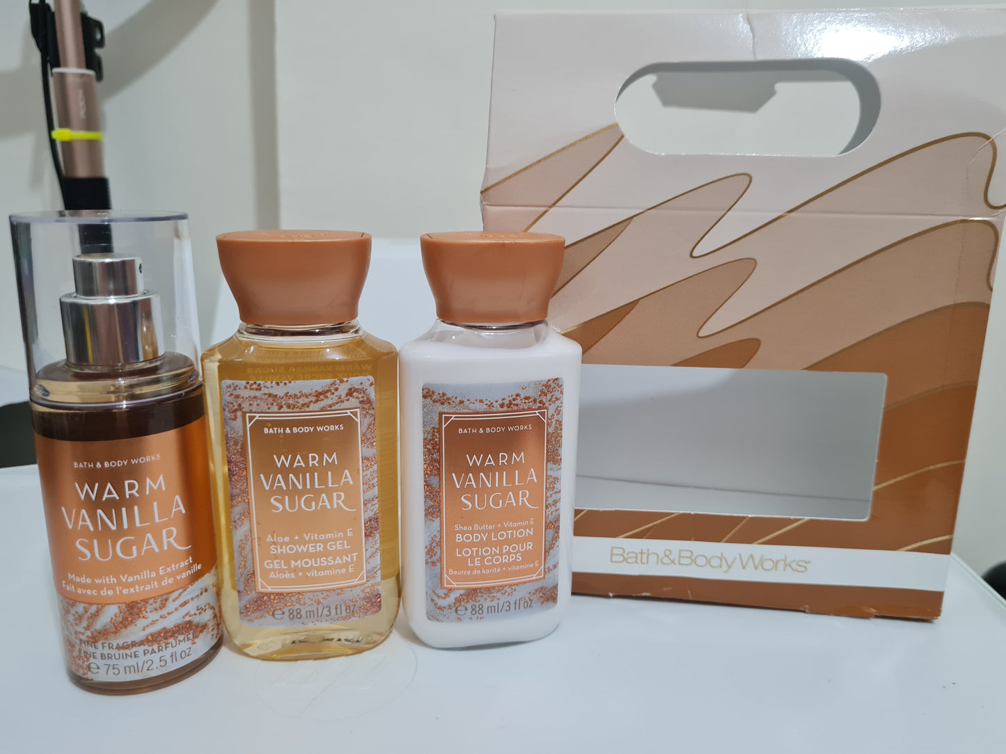 BATH AND BODYWORKS GIFT SETS