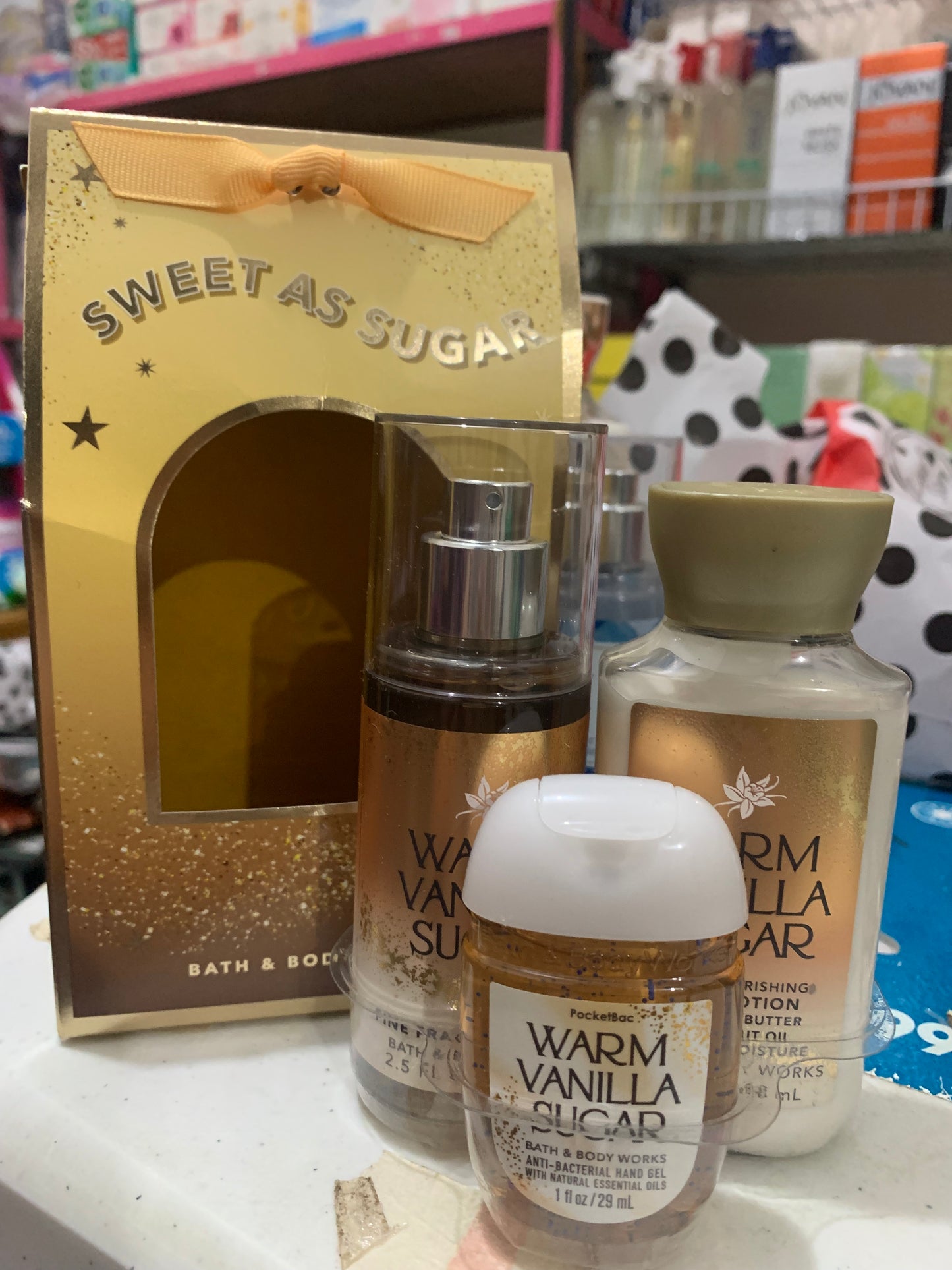 BATH AND BODYWORKS GIFT SETS