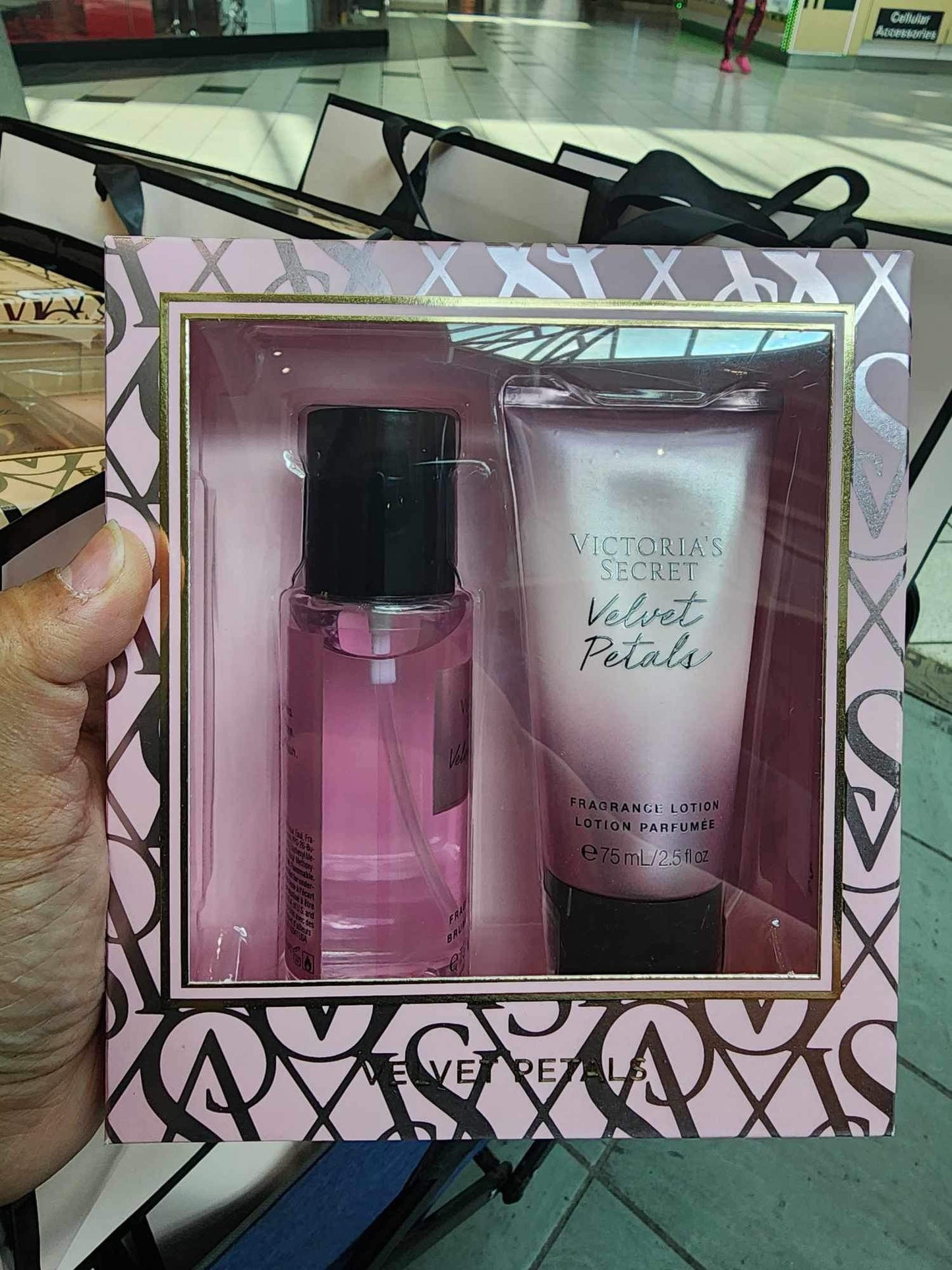 VICTORIA'S SECRET TRAVEL GIFT SET